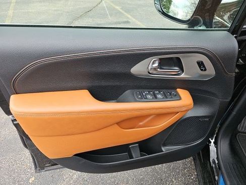 Used 2026 Chrysler Pacifica Pinnacle image 20