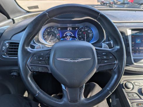 Used 2015 Chrysler 200 S w/ Navigation & Sound Group I image 17