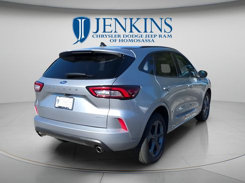 Used 2024 Ford Escape ST-Line AWD/4WD image 5