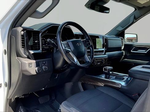 Used 2022 Chevrolet Silverado 1500 RST RWD image 17