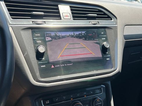 Used 2019 Volkswagen Tiguan SE w/ 3rd Row Seat Package AWD/4WD image 33