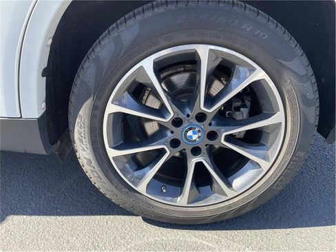 Used 2018 BMW X5 xDrive40e AWD/4WD image 21