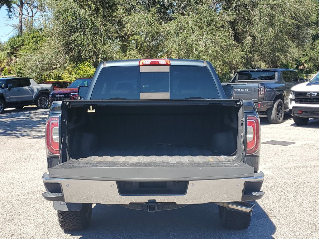Used 2018 GMC Sierra 1500 SLT w/ SLT Premium Package AWD/4WD image 7