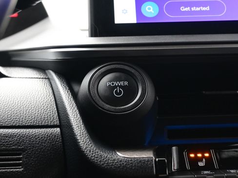 Used 2025 Toyota Prius XLE image 23