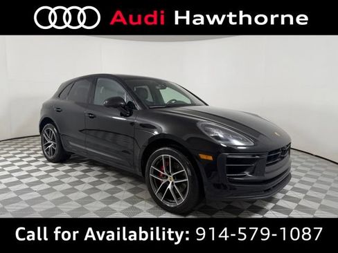 Used 2023 Porsche Macan S AWD/4WD image 1