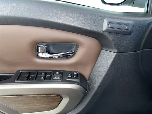 Certified 2021 Nissan Titan Platinum Reserve image 23