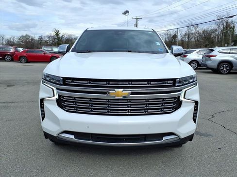 Used 2023 Chevrolet Suburban Premier image 9