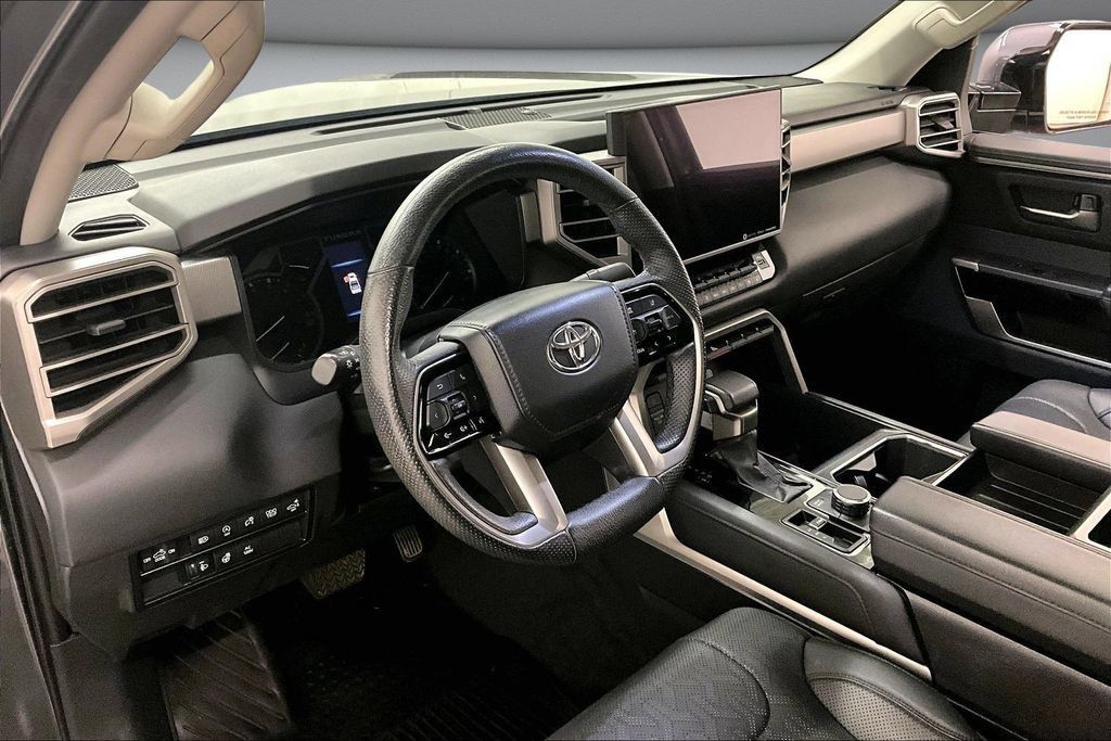 Used 2023 Toyota Tundra Limited AWD/4WD image 18