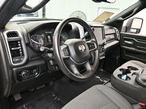 Used 2024 RAM 2500 Big Horn image 10