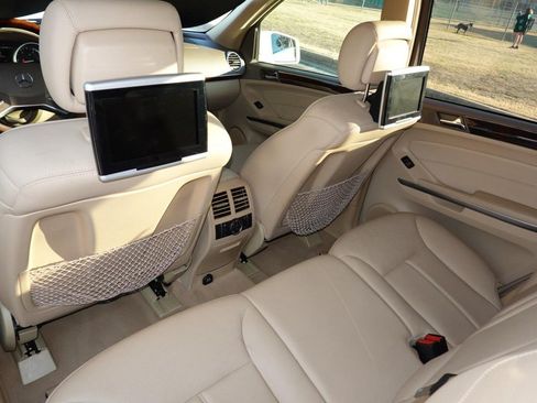 Used 2012 Mercedes-Benz GL 320 BlueTEC 4MATIC image 21