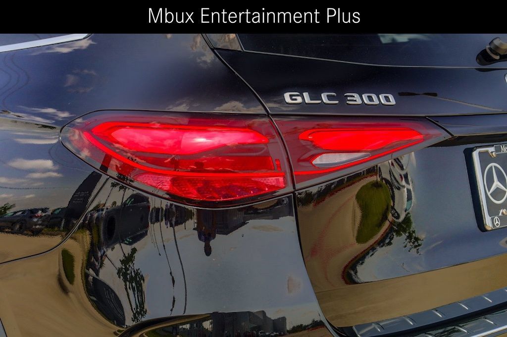Certified 2026 Mercedes-Benz GLC 300 image 11