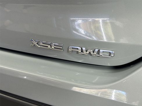 Certified 2025 Toyota Highlander XSE image 15