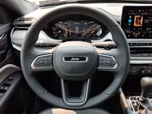 New 2026 Jeep Compass Limited AWD/4WD image 13