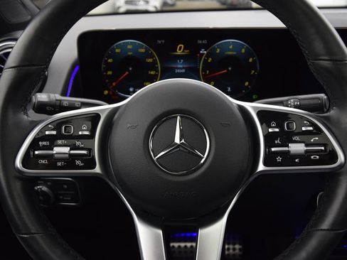 Certified 2023 Mercedes-Benz GLB 250 image 23