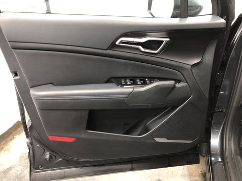 Certified 2023 Kia Sportage EX image 14