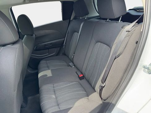 Used 2015 Chevrolet Sonic LT w/ Fun and Sun Package FWD image 11