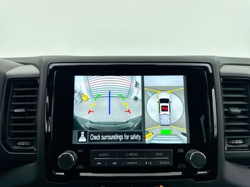 Used 2023 Nissan Frontier PRO-4X w/ Pro Convenience Package image 11