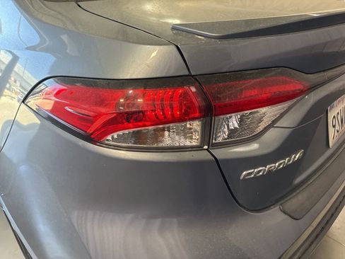 Used 2020 Toyota Corolla SE w/ Carpet Mat Package (TMS) FWD image 11