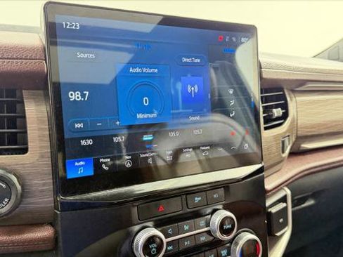 Used 2023 Ford Expedition Max Limited image 27