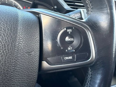 Used 2018 Honda Civic Sport image 21
