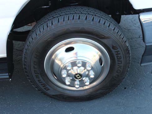 Used 2022 Ford E-450 and Econoline 450 Super Duty w/ Motorhome Prep Package image 82