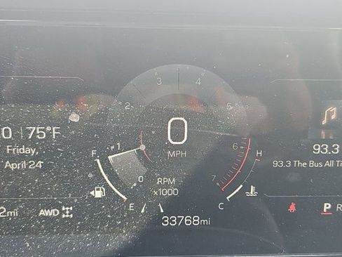 Used 2025 GMC Terrain Elevation AWD/4WD image 14