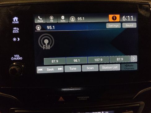 Used 2021 Honda Pilot EX image 25
