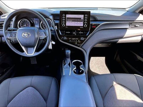 Used 2022 Toyota Camry LE w/ Carpet Mat Package (TMS) image 16