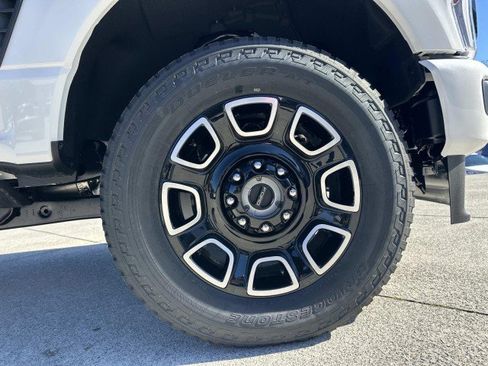 New 2026 Ford F250 Platinum image 12