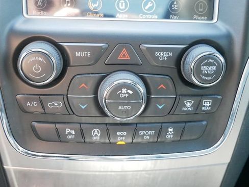 Used 2018 Jeep Grand Cherokee Overland AWD/4WD image 20
