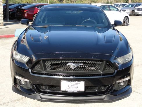 Used 2017 Ford Mustang GT w/ GT Performance Package image 2