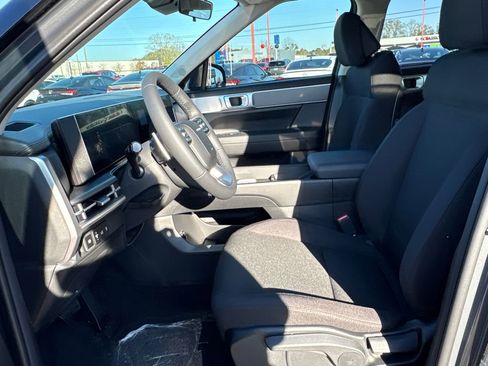 New 2026 Hyundai Santa Fe SE image 9