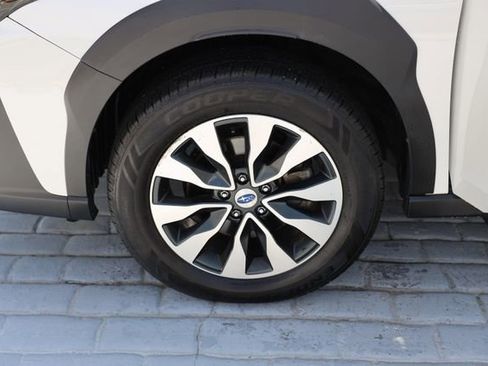 Certified 2024 Subaru Outback Limited AWD/4WD image 60
