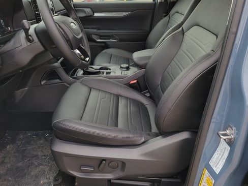 New 2025 Ford Ranger Lariat w/ FX4 Off-Road Package image 9