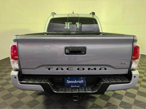 Used 2021 Toyota Tacoma TRD Off-Road w/ Technology Package image 6