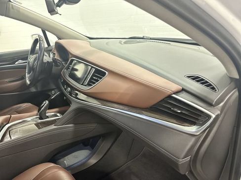 Used 2020 Buick Enclave Avenir w/ Avenir Technology Package FWD image 18