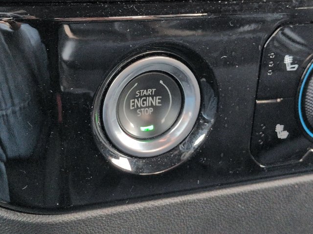 Used 2023 Chevrolet Silverado 1500 LT AWD/4WD image 19