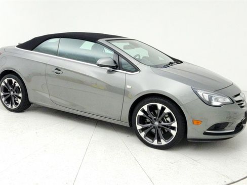 Used 2019 Buick Cascada Premium image 8