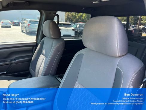 Used 2024 Nissan Titan SV w/ SV Convenience Package RWD image 10
