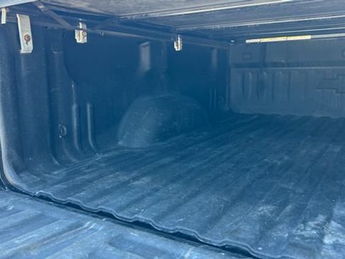 Certified 2019 Chevrolet Silverado 1500 LT w/ All Star Edition AWD/4WD image 10