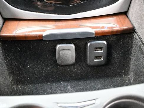 Used 2019 Cadillac Escalade Luxury AWD/4WD image 50