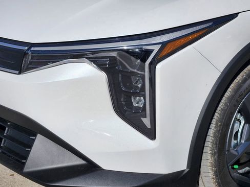 New 2026 Kia K4 FWD image 6