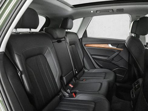 Certified 2023 Audi Q5 2.0T Premium Plus w/ Premium Plus Package image 21