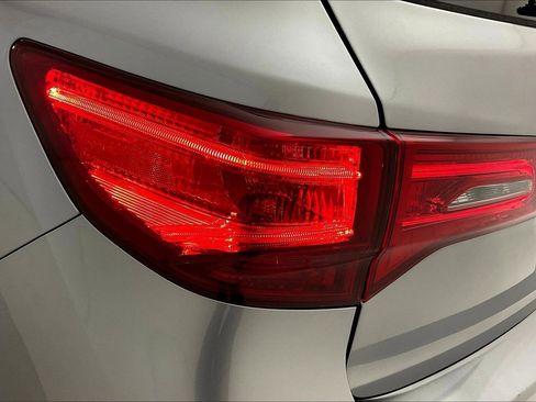 Used 2018 Acura MDX SH-AWD w/ Technology Package image 23