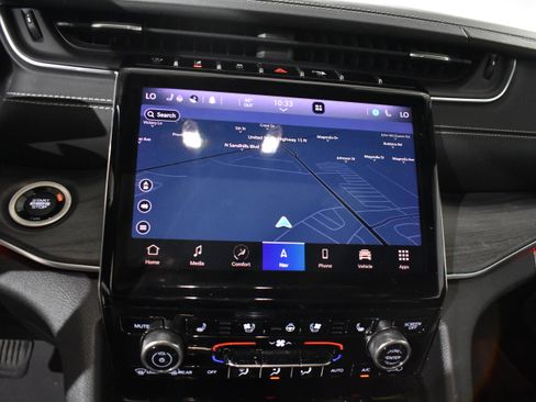 Used 2021 Jeep Grand Cherokee L Overland w/ Luxury Tech Group IV image 19