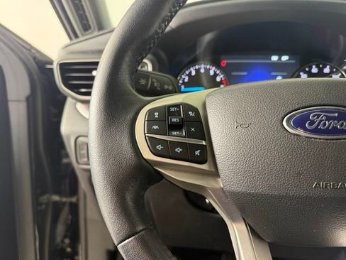 Used 2023 Ford Explorer XLT w/ Equipment Group 202A RWD image 26