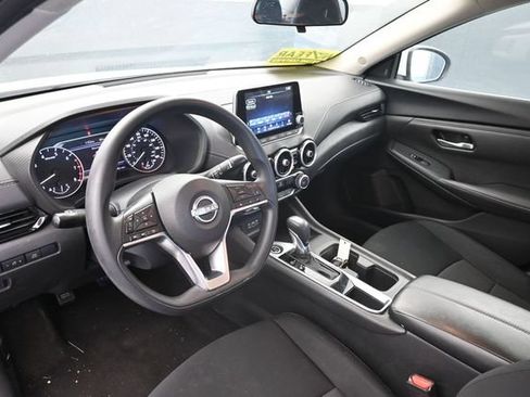 Used 2024 Nissan Sentra SV FWD image 19