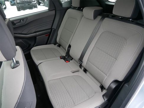 Certified 2022 Ford Escape SE w/ Cold Weather Package image 12