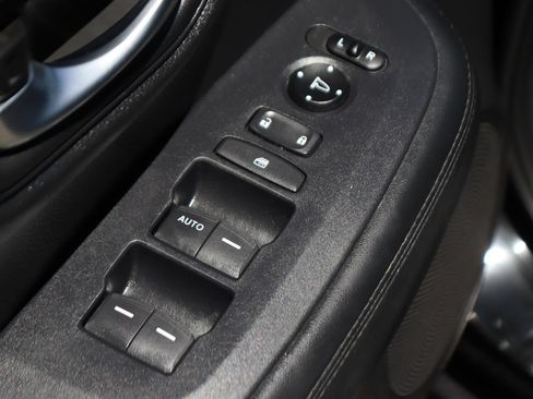 Used 2024 Honda HR-V LX image 16