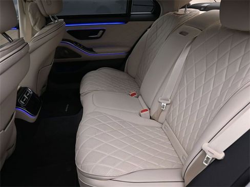 Used 2024 Mercedes-Benz S 580 4MATIC Sedan image 10